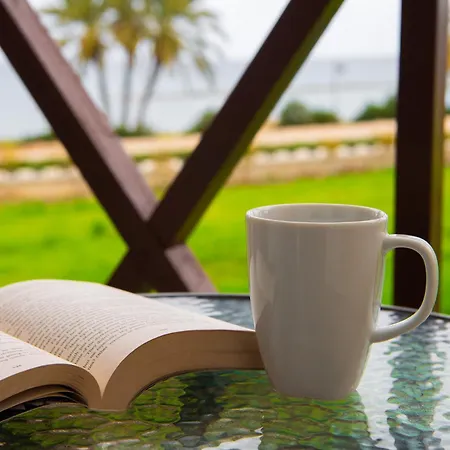 Daire Path Beachfront