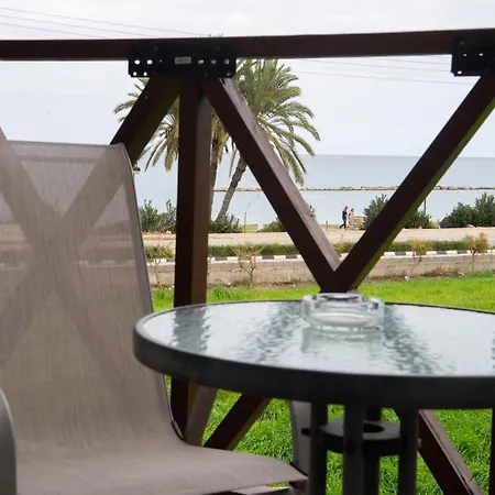 Path Beachfront Appartamento *