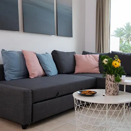 Path Beachfront Appartamento Lachi