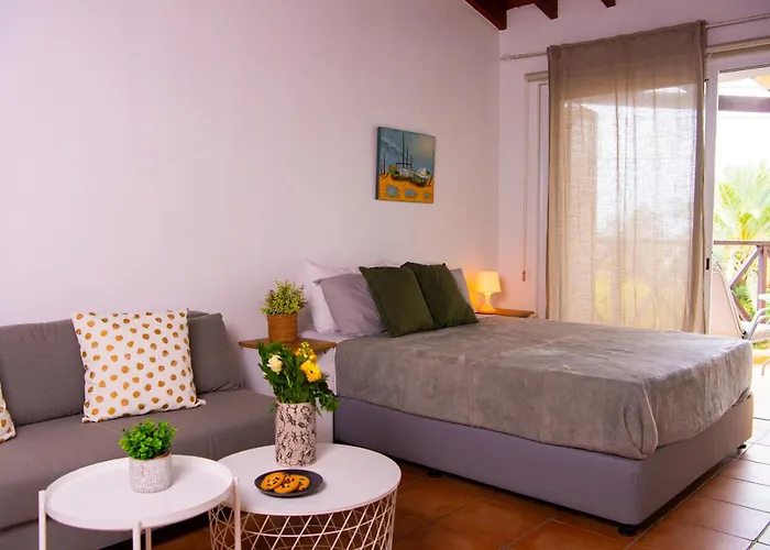 Apartment Path Beachfront Lachi