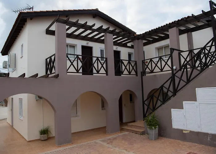 Apartment Path Beachfront *